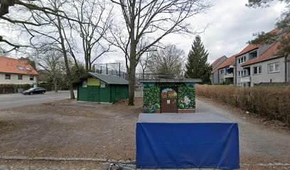 Bild von Fußball- und Basketballplatz gelegen in Berlin, Berlin