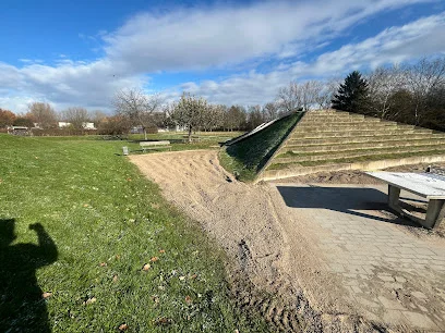 Bild von Pyramiden-Spielplatz gelegen in Ostfildern, Baden-Wurtemberg