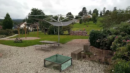 Bild von Spielplatz Dorfplatz gelegen in Pfalzgrafenweiler, Baden-Wurtemberg