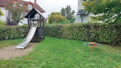 Bild von Spielplatz "Golnerstraße" gelegen in Plankstadt, Baden-Wurtemberg