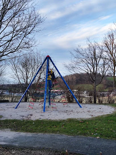 Bild von Spielplatz am Steinriegel gelegen in Essingen, Baden-Wurtemberg