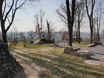 Bild von Spielplatz an der Burg gelegen in Mühlacker, Baden-Wurtemberg