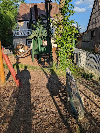 Bild von Spielplatz für Kleinkinder im Grabenbrunnenweg gelegen in Vaihingen an der Enz, Baden-Wurtemberg